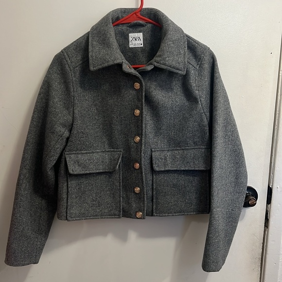 Fall/winter grey jacket. - Picture 3 of 7